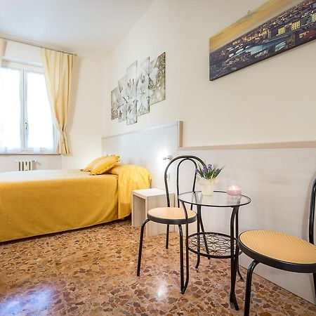 B&B Dolce Luna Firenze Eksteriør bilde